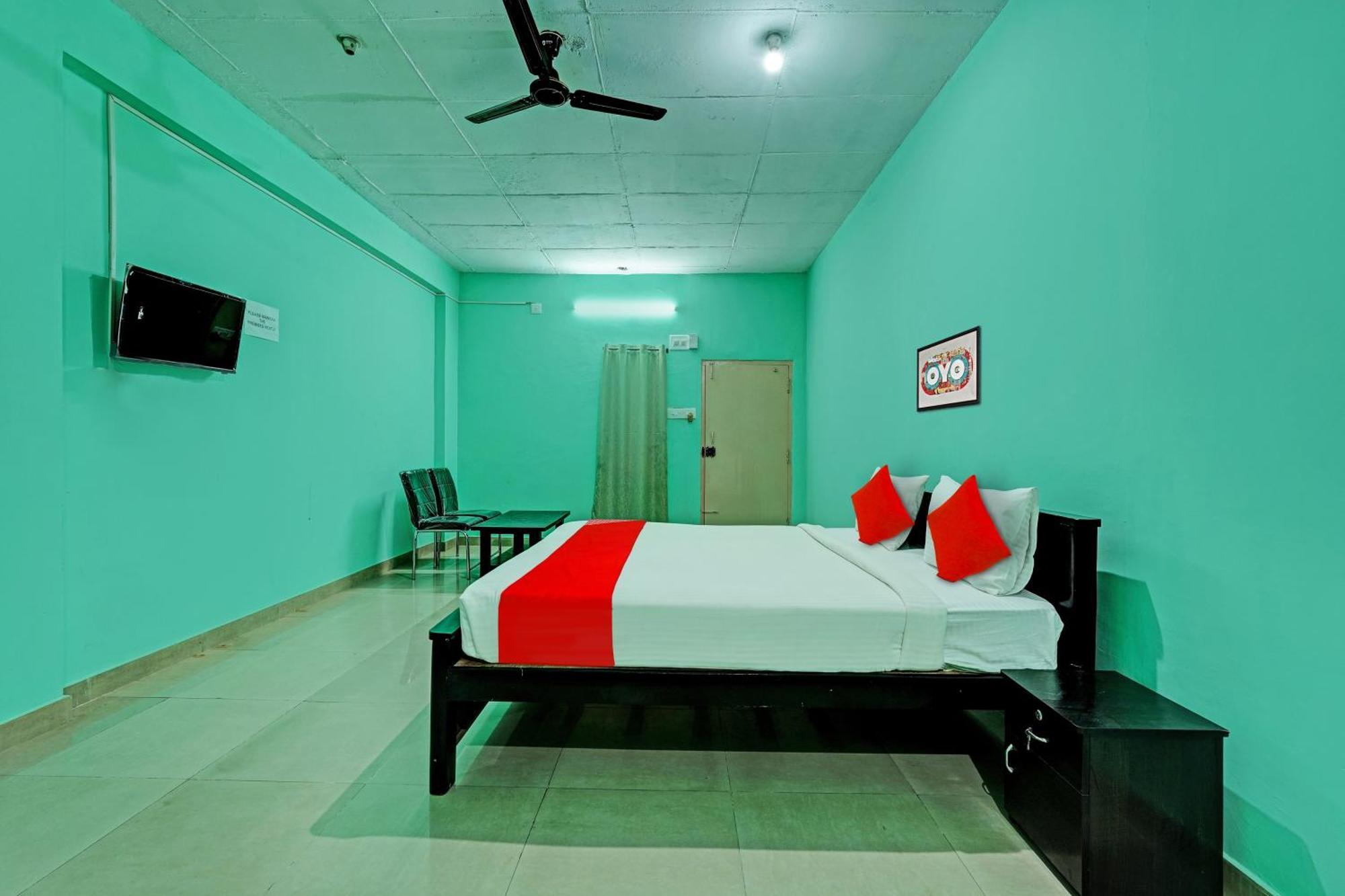 Super Collection O Druvi Corporate Hotel Kammasandra Kültér fotó