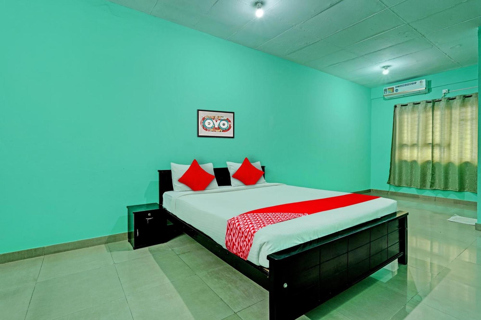 Super Collection O Druvi Corporate Hotel Kammasandra Kültér fotó